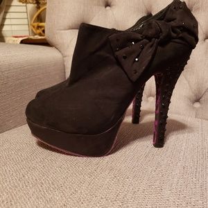 Betsy Johnson Studded Swede Bow Heels